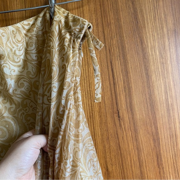 Golden skirt - Picture 2 of 4